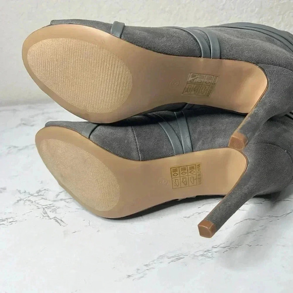 Journee Collection Women's Wide Width Samara Bootie Size 8 - Picture 6 of 12